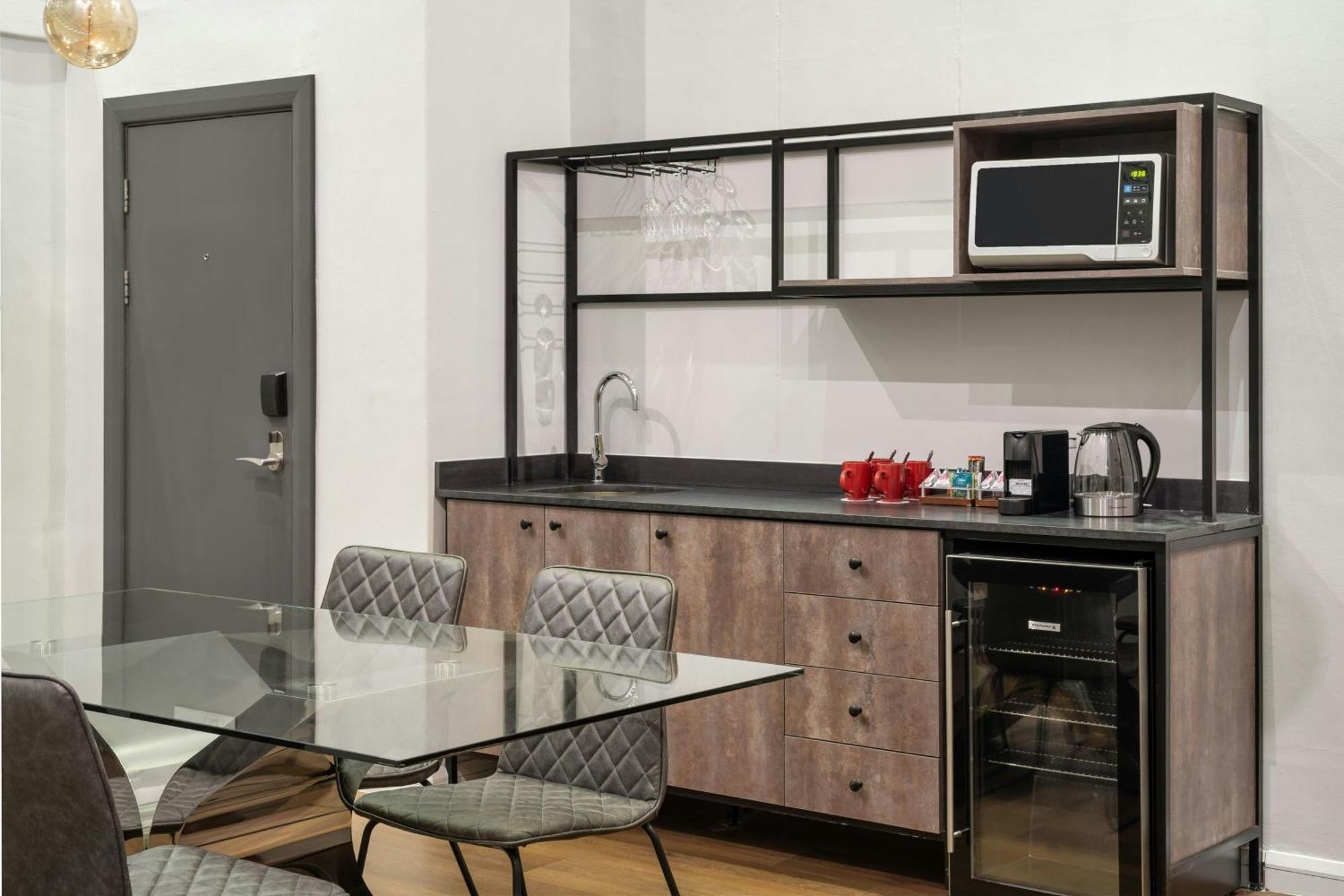 2 Bedroom Bi-level Loft,1643140533:JPEG